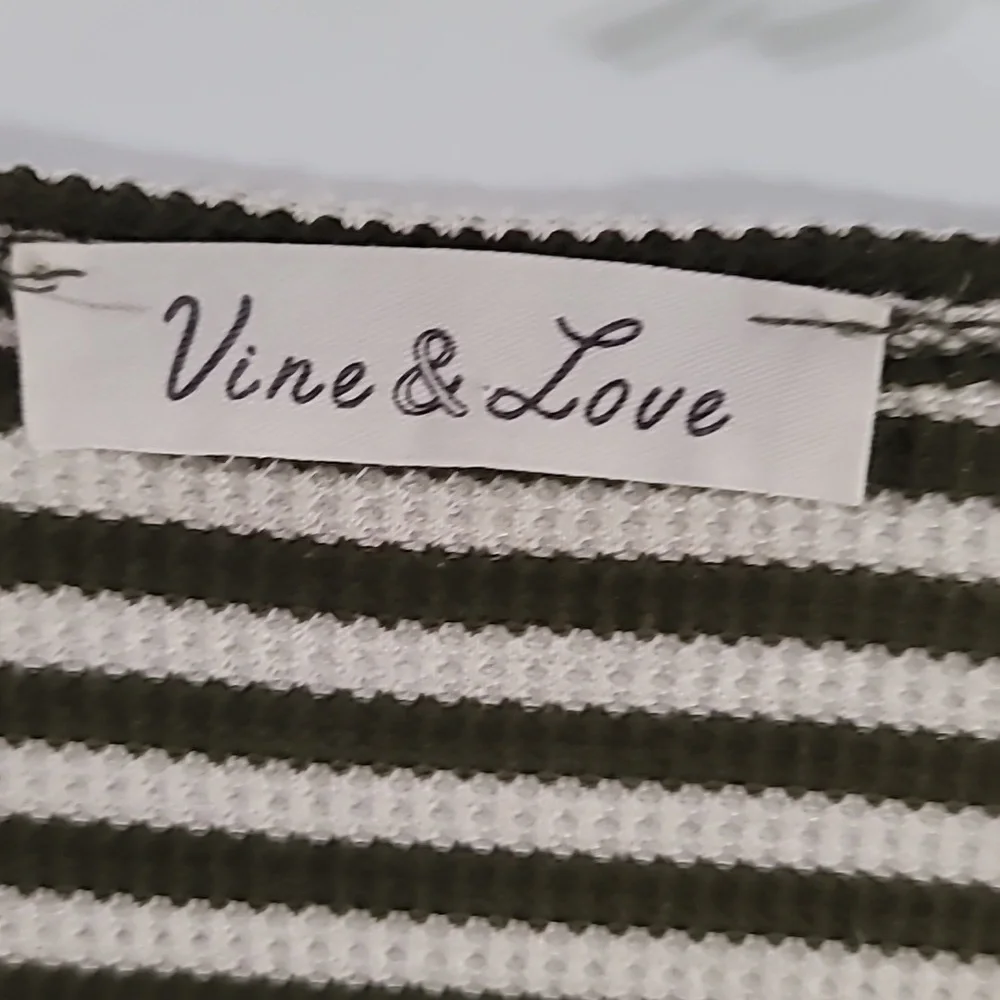 Vine & Love Green and White Striped Cardigan - Picture 2 of 7